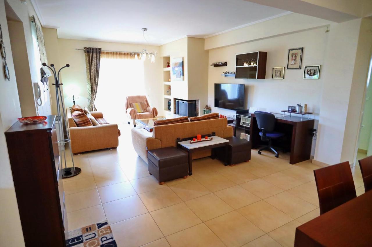 Fou'S Luxury Apartment Návpaktosz Kültér fotó